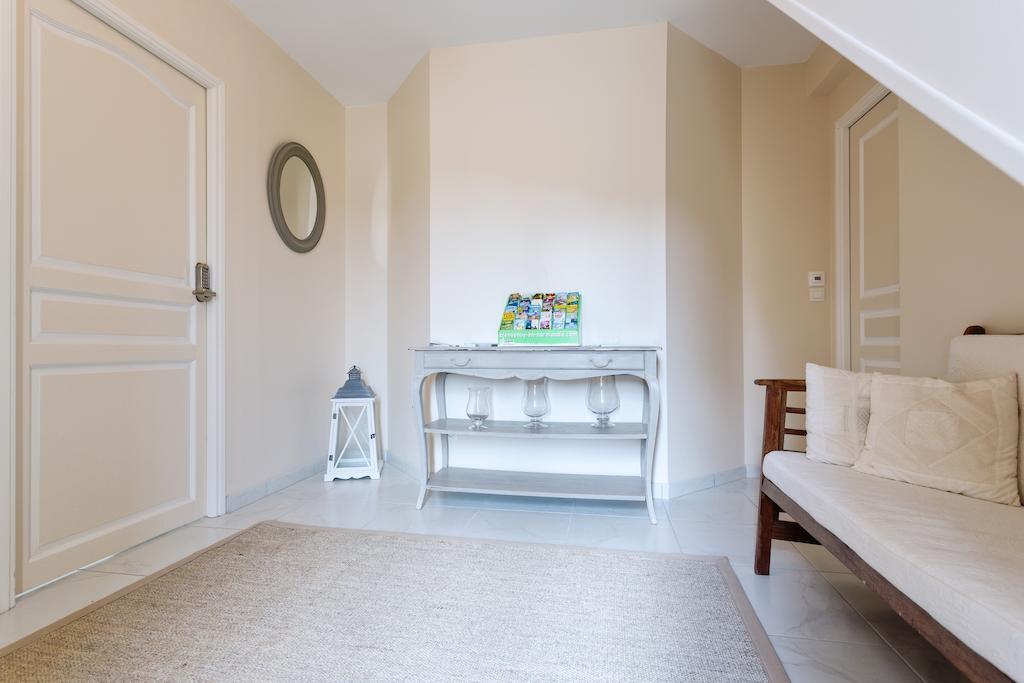 Villa Tracy Guest House Екстер'єр фото