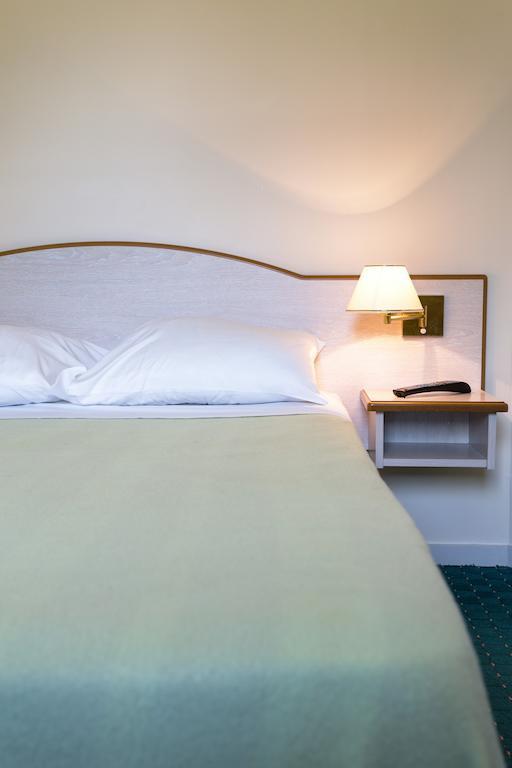 Villa Tracy Guest House Екстер'єр фото