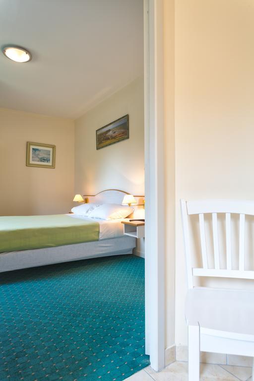 Villa Tracy Guest House Екстер'єр фото