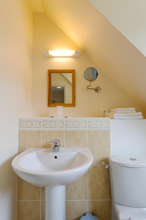 Villa Tracy Guest House Екстер'єр фото