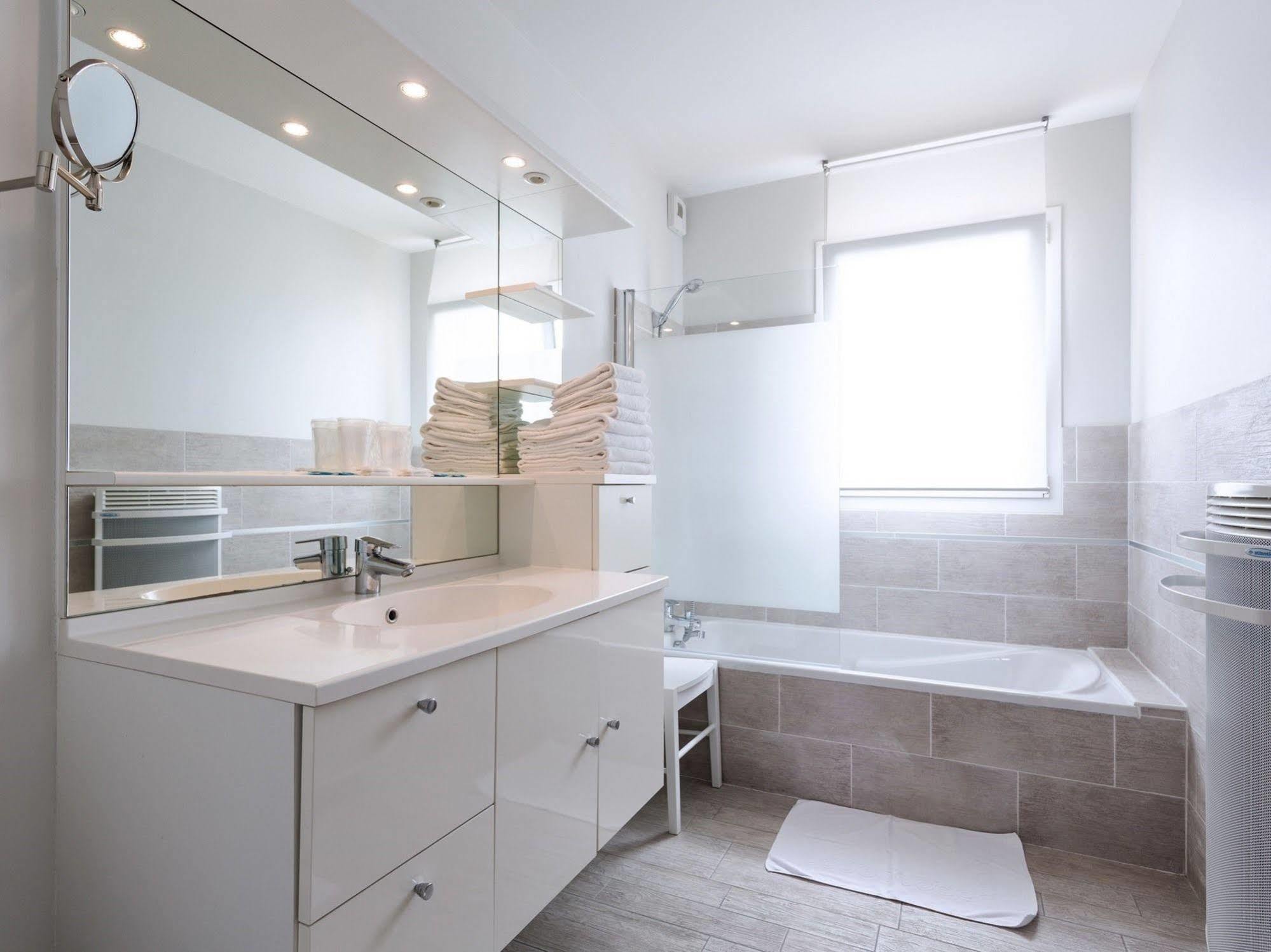 Villa Tracy Guest House Екстер'єр фото